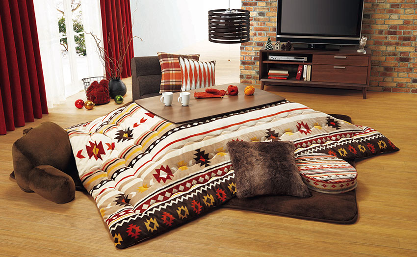 暖桌という親密の舞台