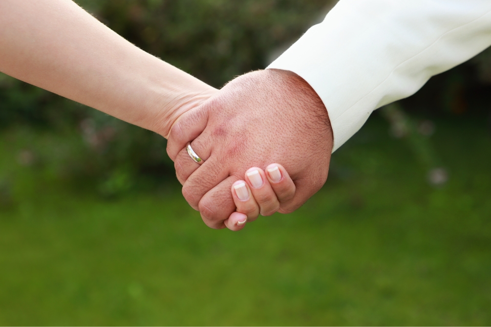 日本人が結婚しなくなった理由は何ですか? 日本人と結婚すると国籍はどうなる? 結婚しない国はどこですか?