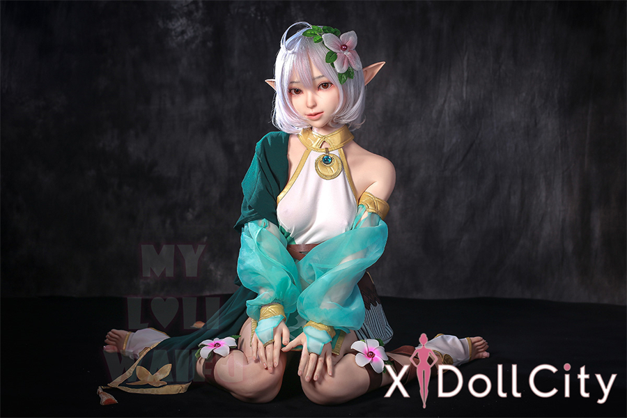 コスプレ(こすぷれ)とは