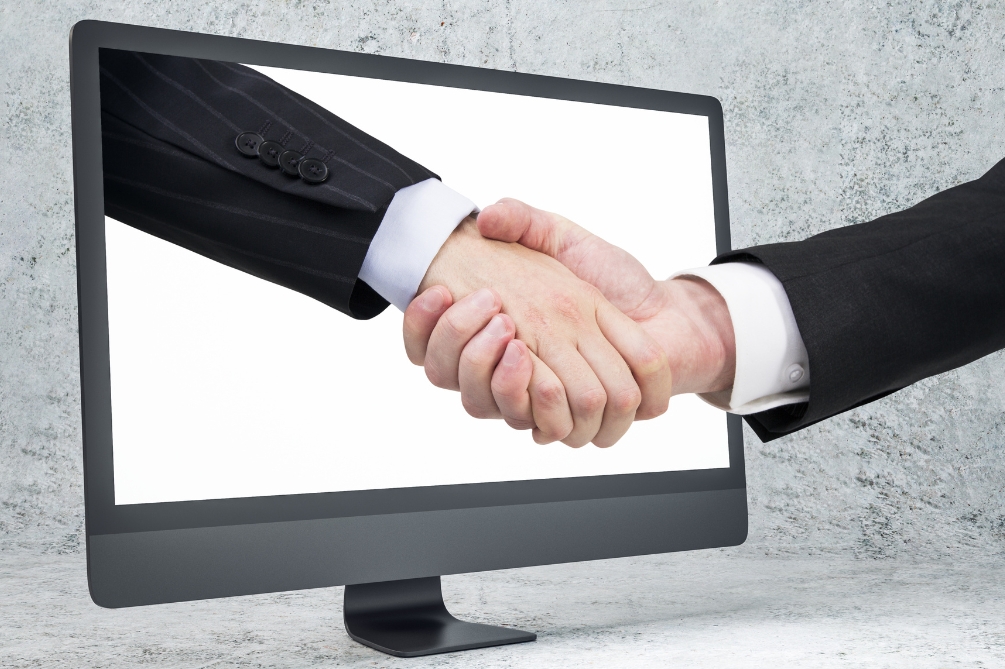 バーチャルフレンド(ばーちゃるふれんど)とは